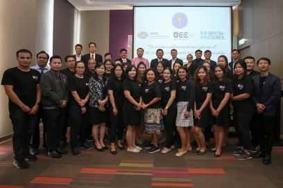 Sara Pepper with 25 participants working on innovation hubs from universities across Thailand