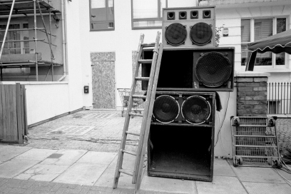 Diffusion 2019 sound and vision black and white image of a set of speakers