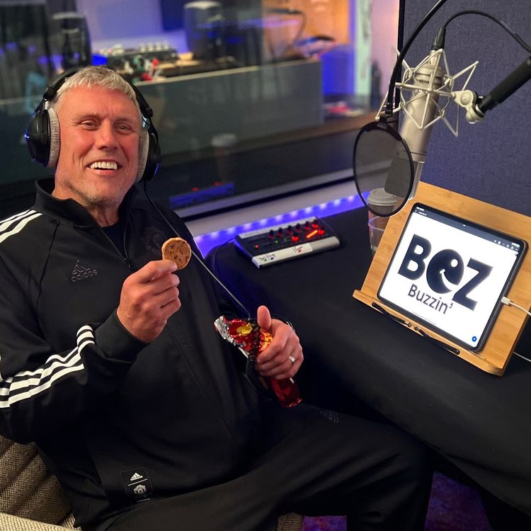 Bez recording his audiobook!